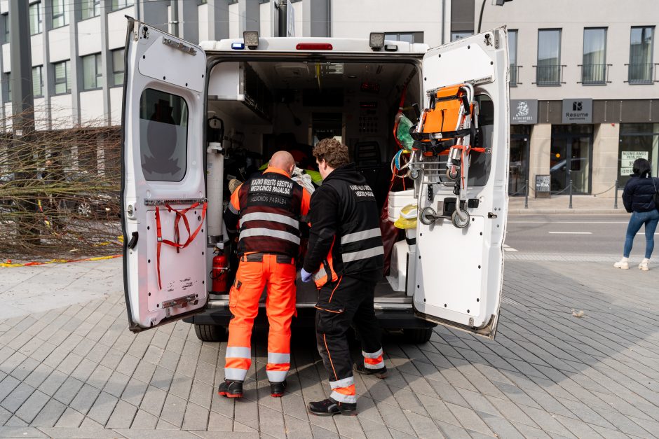 Darbo inspekcija dėl incidento Laisvės alėjoje pradėjo tyrimą: įžvelgia pažeidimų