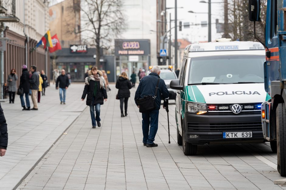 Darbo inspekcija dėl incidento Laisvės alėjoje pradėjo tyrimą: įžvelgia pažeidimų