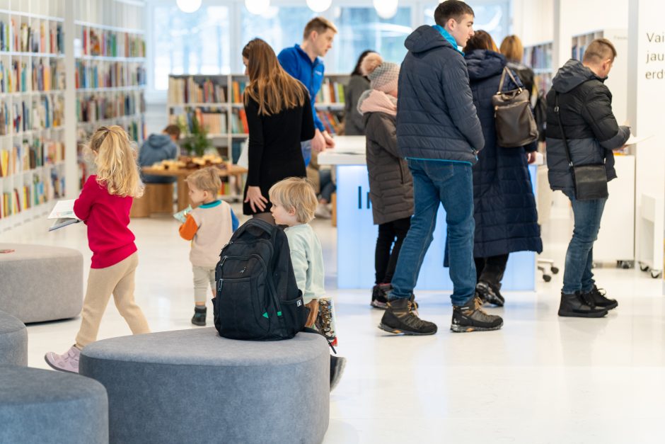 Miestiečiai skuba aplankyti atsinaujinusią biblioteką: intrigavo ir „Gyvosios knygos“
