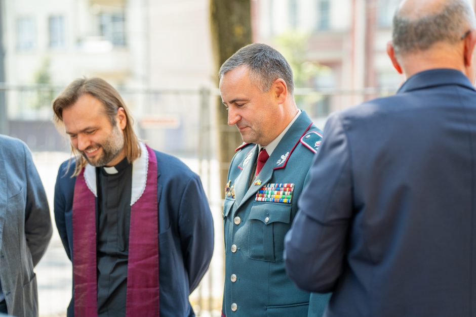 Įsibėgėja policijai skirto obelisko statybos: įkasta kapsulė