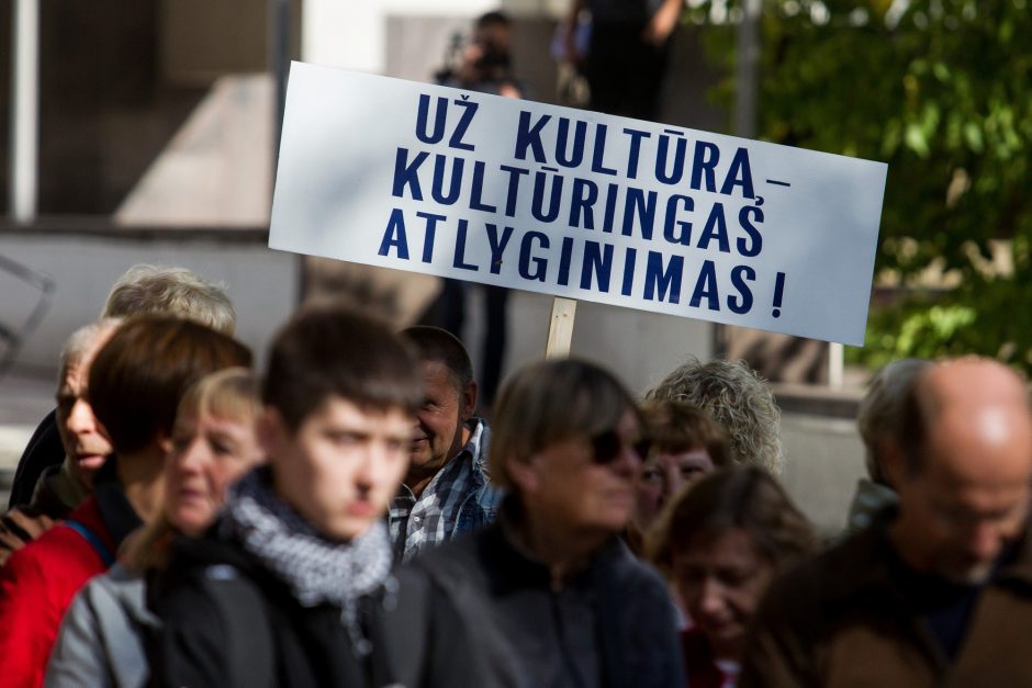 Algos kultūrininkams didės 75 eurais