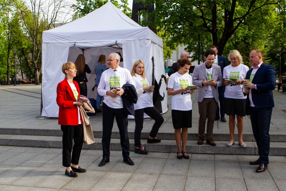 Prasidėjo akcija prieš „šešėlį“: skamba raginimai netoleruoti „šešėlio“