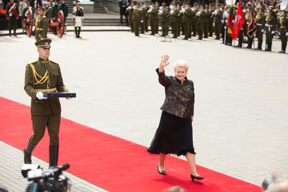 D. Grybauskaitė perdavė Prezidento rūmus G. Nausėdai