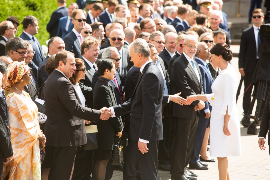 D. Grybauskaitė perdavė Prezidento rūmus G. Nausėdai