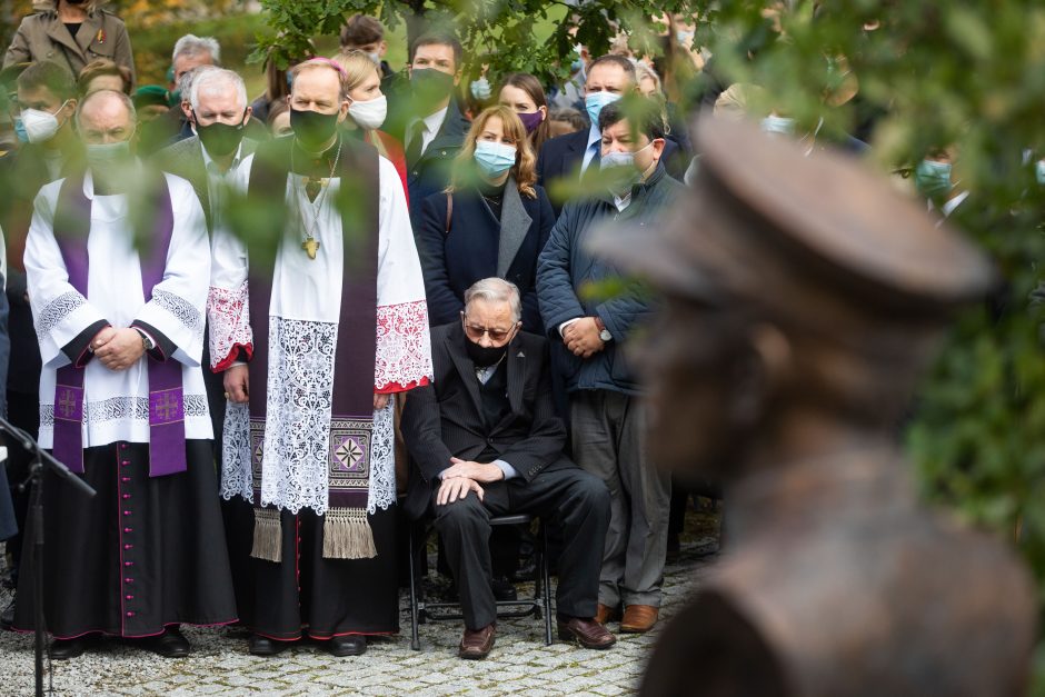 A. Ramanausko-Vanago dukra: džiaugiuosi, kad Lietuva įvertino jo auką