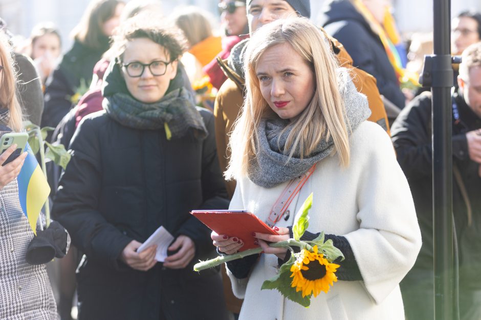 Kovo 8-ąją – solidarumo akcija su Ukrainos moterimis: mes visa širdimi su ukrainiečiais