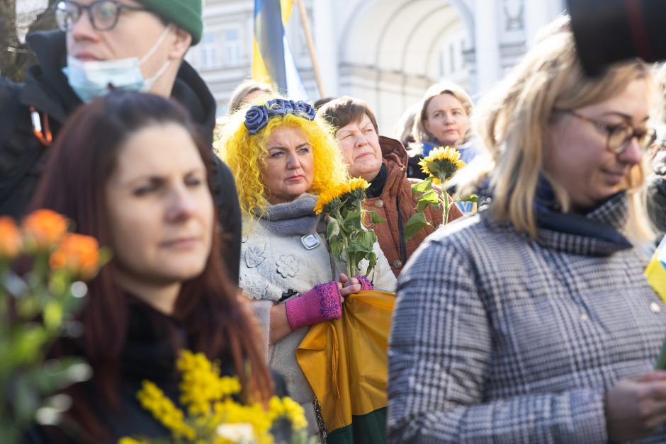 Kovo 8-ąją – solidarumo akcija su Ukrainos moterimis: mes visa širdimi su ukrainiečiais