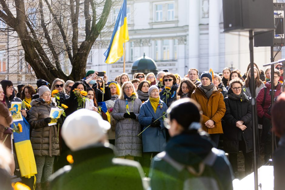 Kovo 8-ąją – solidarumo akcija su Ukrainos moterimis: mes visa širdimi su ukrainiečiais