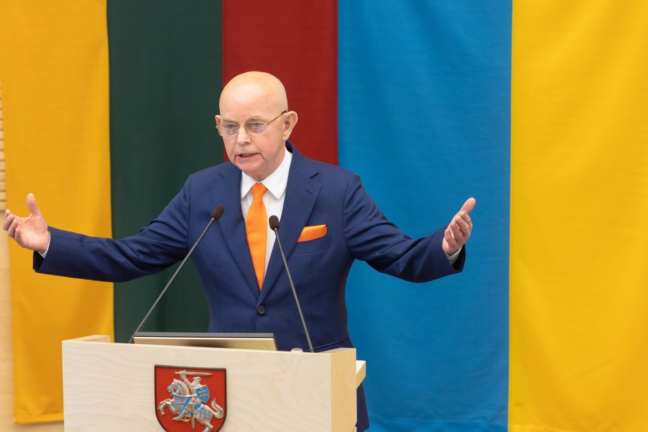 V. Adamkus: didžiuojuosi, kad Lietuva – viena pirmaujančių šalių, remiant Ukrainą