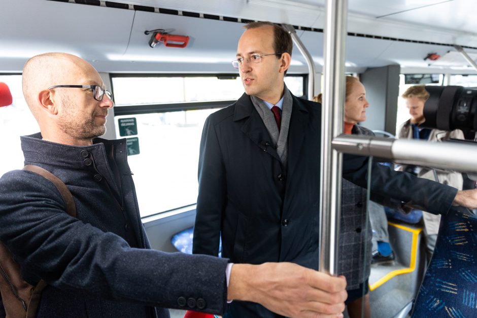 Didmiesčių transporto judėjimas realiu laiku – programėlėje „Google maps“