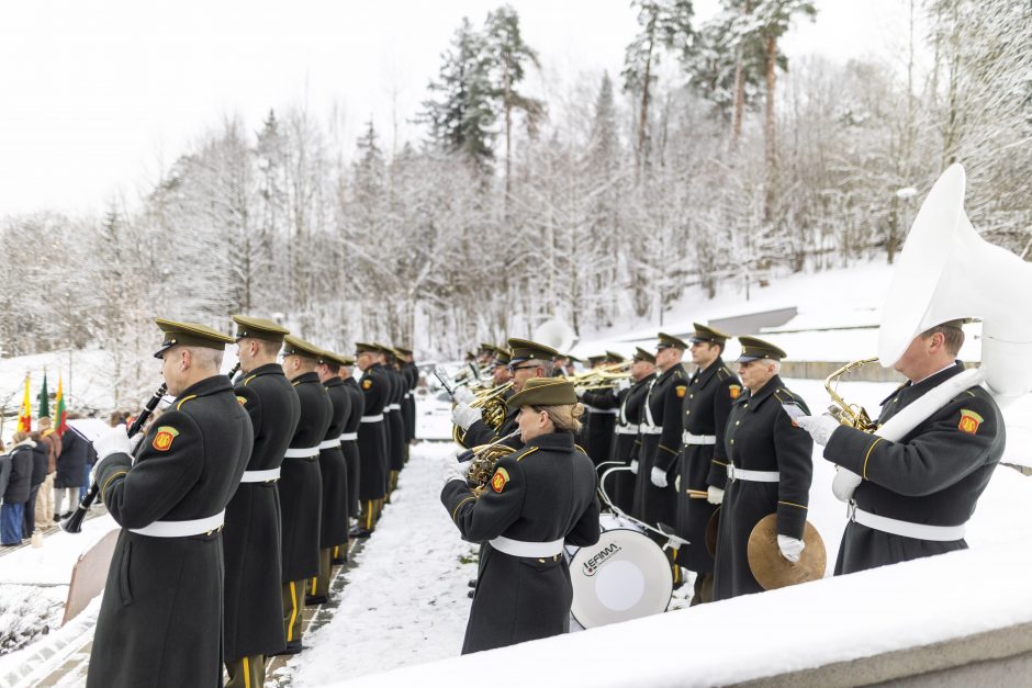 Prezidentas: Rusijai trypiant Ukrainą, svarbu turėti tokius simbolius kaip A. Ramanauskas