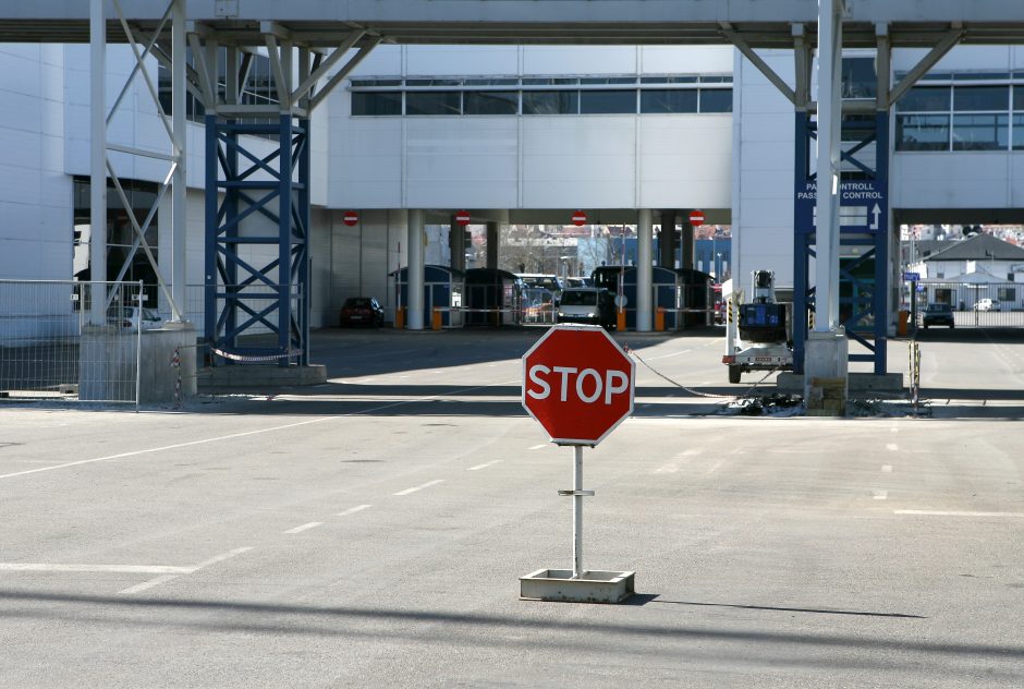 Tyrimas: sienų uždarymas ES per dešimtmetį atsieitų 470 mlrd. eurų