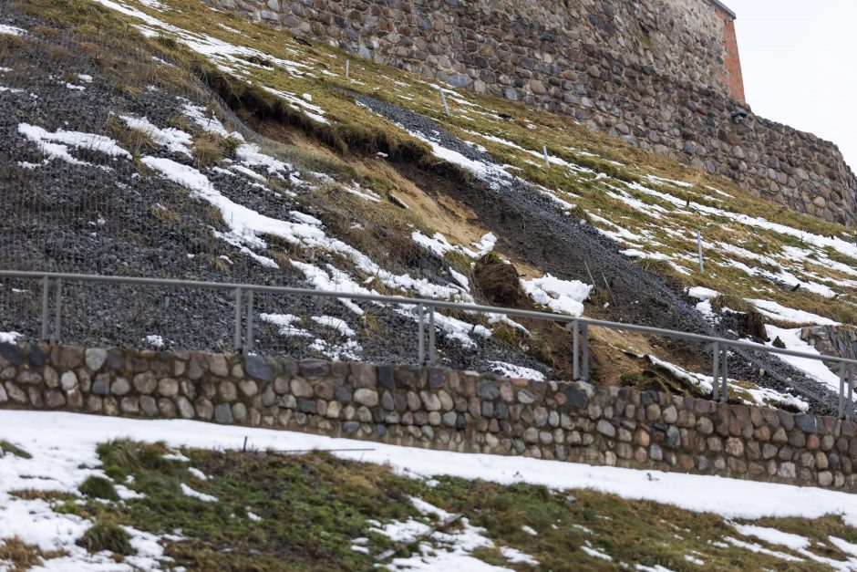 Gedimino kalno pietrytiniame šlaite – nauja nuošliauža