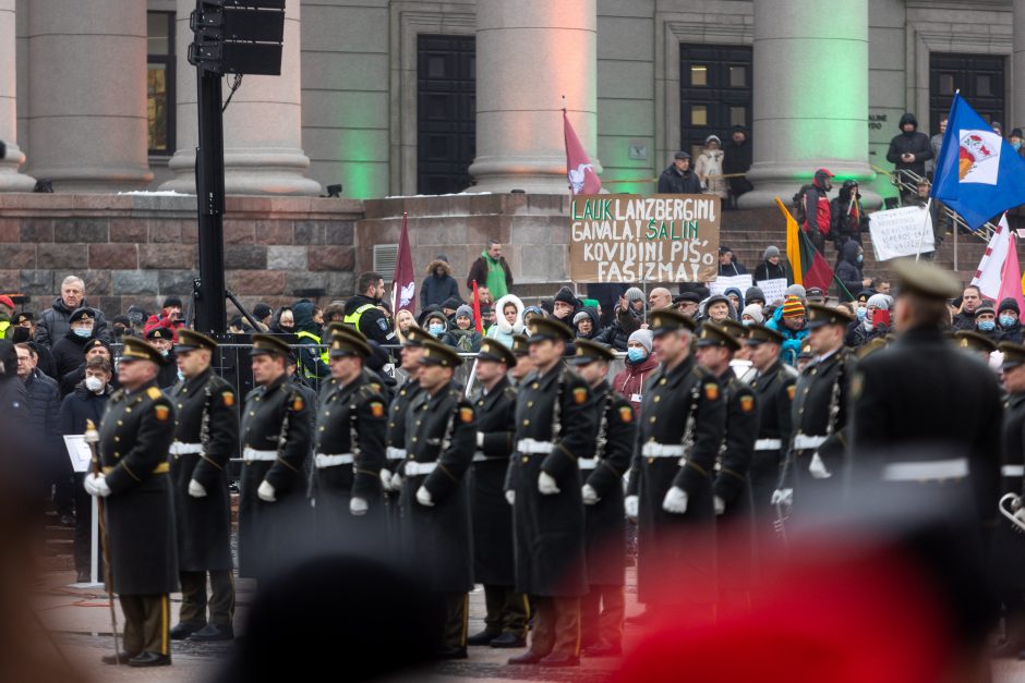 Po protesto – A. Orlausko pareiškimas apie valdžią: jie – ne vadovai, jie iškamšos