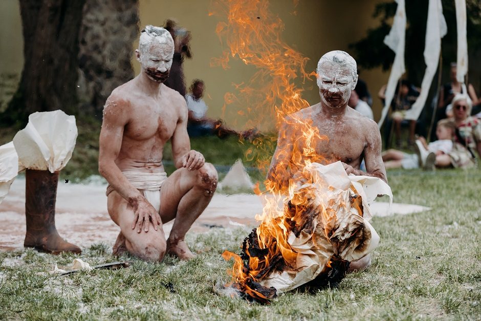  Gatvės teatro festivalis „Šermukšnis“: provokacija pavyko