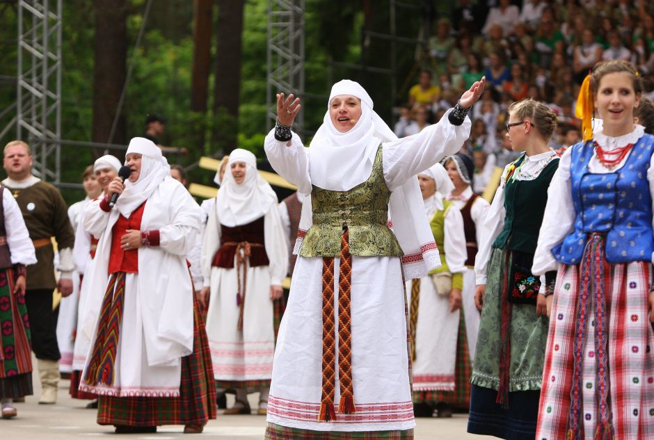 Atveriamas Kauno rajono dainų švenčių archyvas