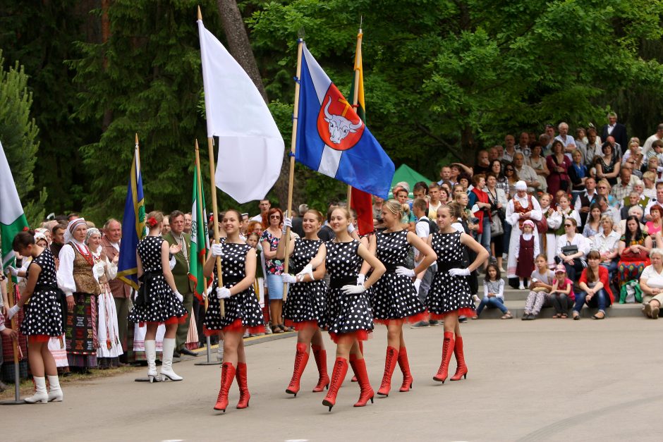 Atveriamas Kauno rajono dainų švenčių archyvas