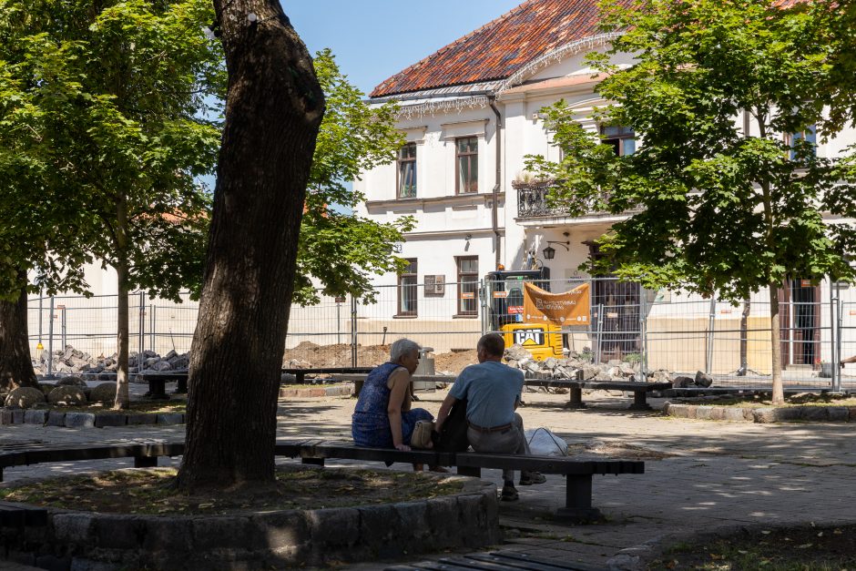 Rotušės aikštėje pluša archeologai: ko ieško?