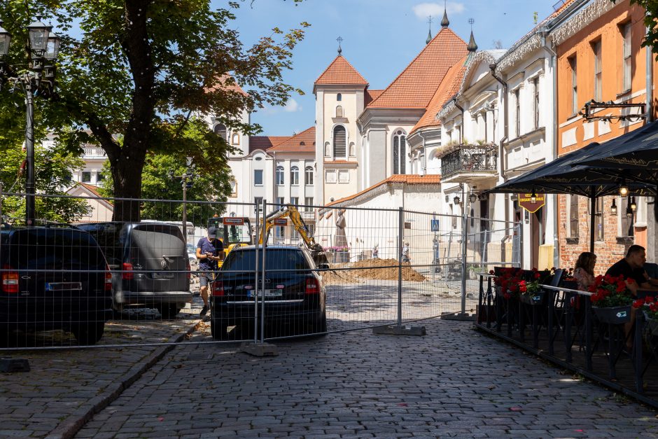 Rotušės aikštėje pluša archeologai: ko ieško?