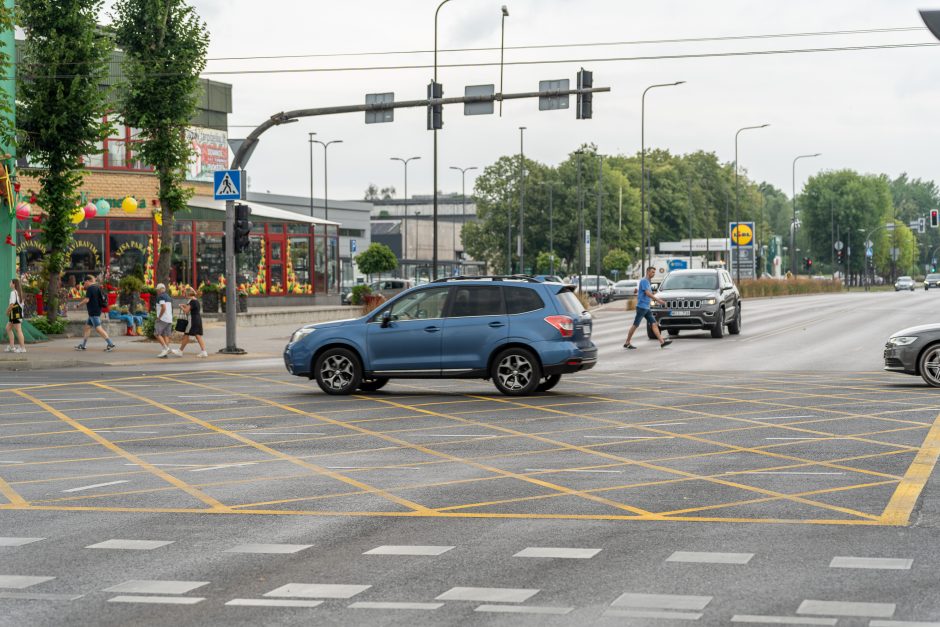 Kauno sankryžose plečiasi korių tinklas