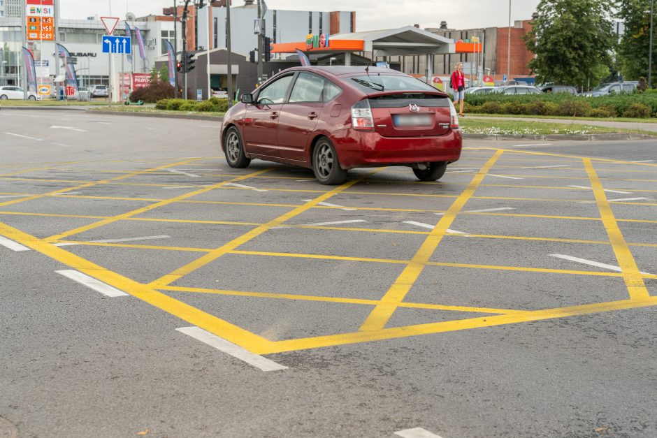 Kauno sankryžose plečiasi korių tinklas