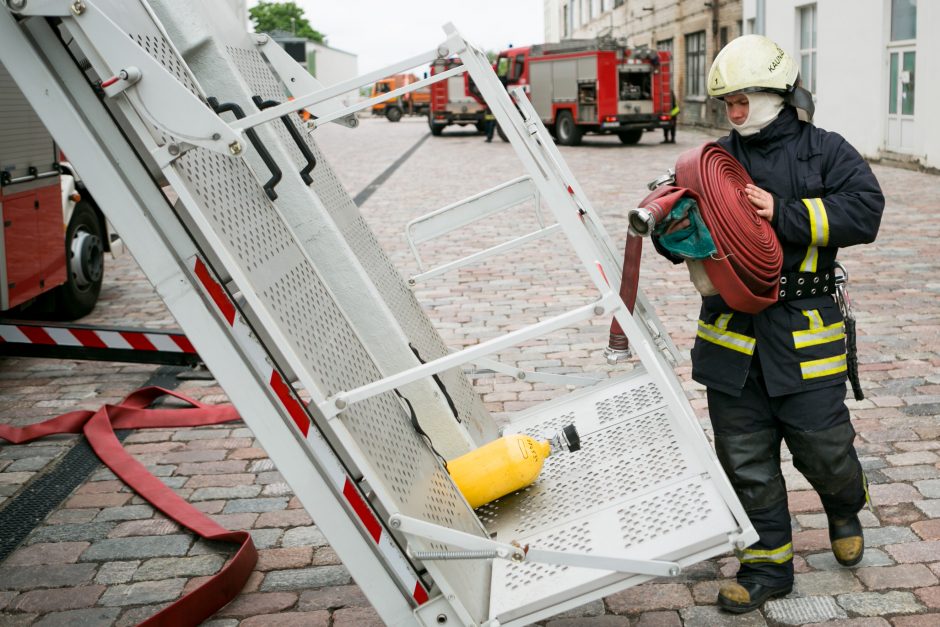 Prisikėlimo bažnyčioje šeimininkavo ugniagesiai