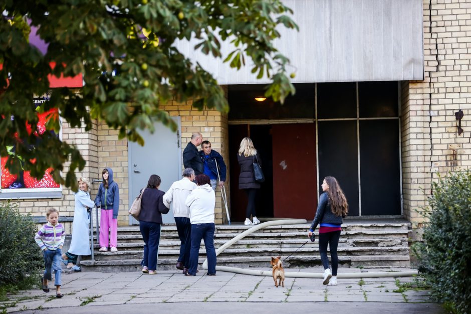 Kovo 11-osios g. daugiabutyje kilo gaisras