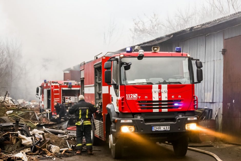 Kaune supleškėjo metalo supirktuvė 