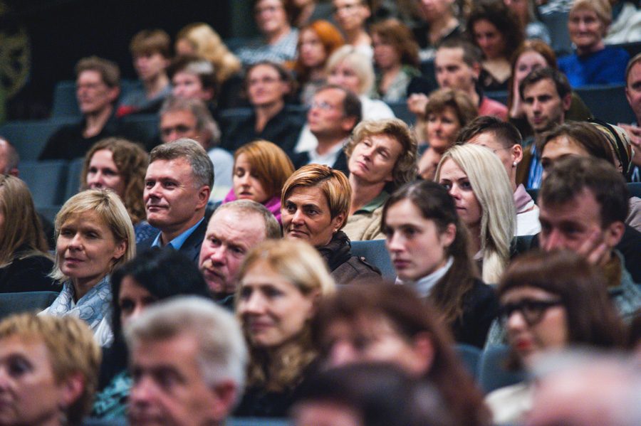 Prasidėjo taptautinis šokio festivalis 