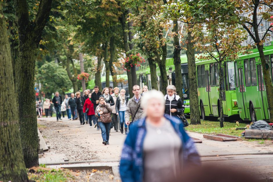 Savanorių pr. ir K. Petrausko g. sankryžoje – vėl avarija