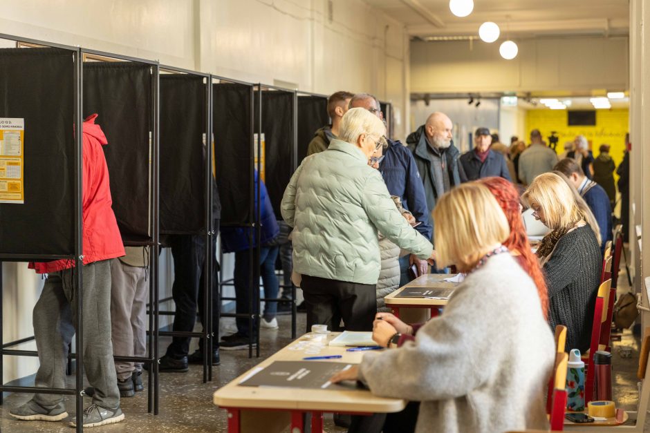 Kauniečiai noriai balsavo Seimo rinkimuose: kai kur – stebinantis aktyvumas