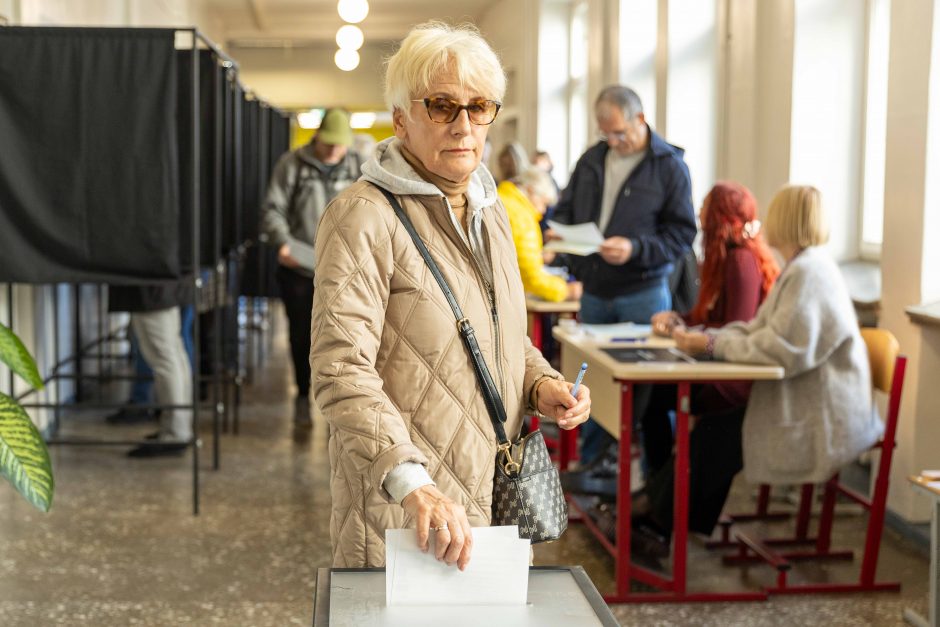 Kauniečiai noriai balsavo Seimo rinkimuose: kai kur – stebinantis aktyvumas