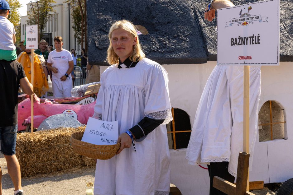 „Jabadabadū“ nuo kalno: muilinių lenktynėse – humoras ir kūrybiškumas