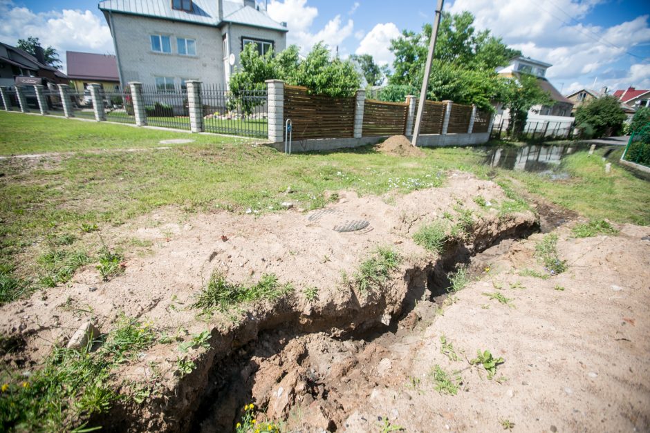 Po liūties Žemųjų Šančių gyventojai skendo fekalijose: tai – ekologinė bomba