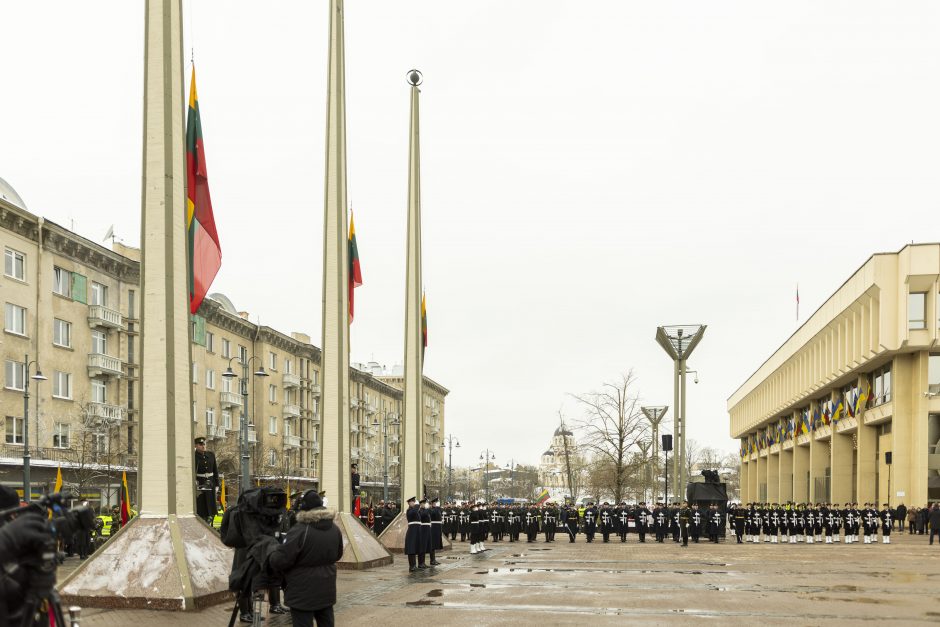 Laisvės gynėjų dienos proga Vilniuje pakeltos valstybės vėliavos