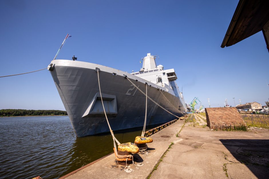 Klaipėdoje prišvartuotas „USS New York“ – plaukiantis memorialas Rugsėjo 11-osios aukoms