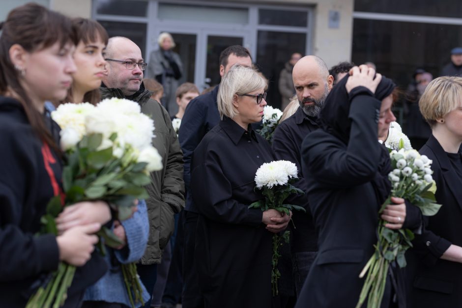 Į amžinojo poilsio vietą išlydimas A. Kulikauskas