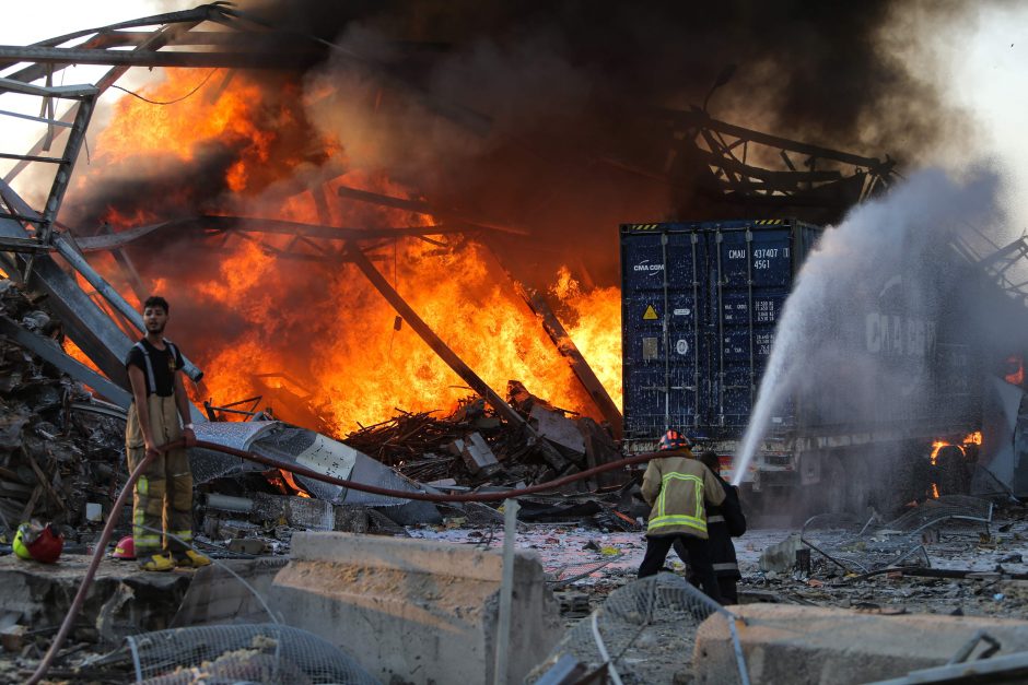 Milžiniškas sprogimas Beirute: vis dar ieškoma po griuvėsiais įkalintų žmonių