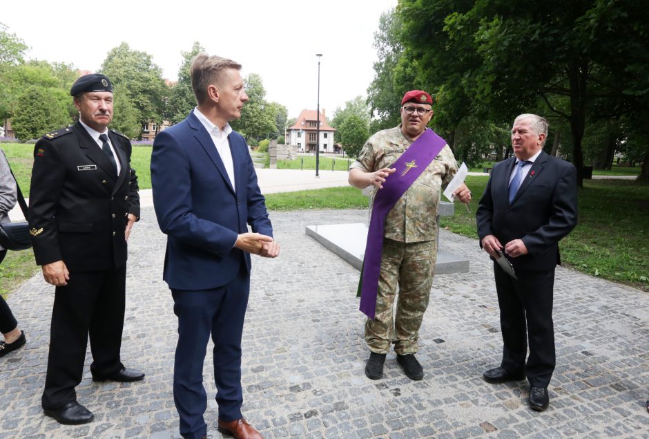 Skulptūrų parke – kryžių Lietuvos kariams pašventinimo ceremonija