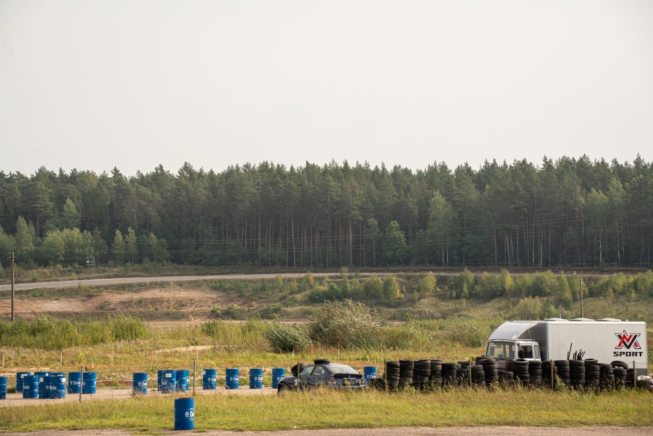 Stagnacija nesibaigia: lenktynių trasa merdi