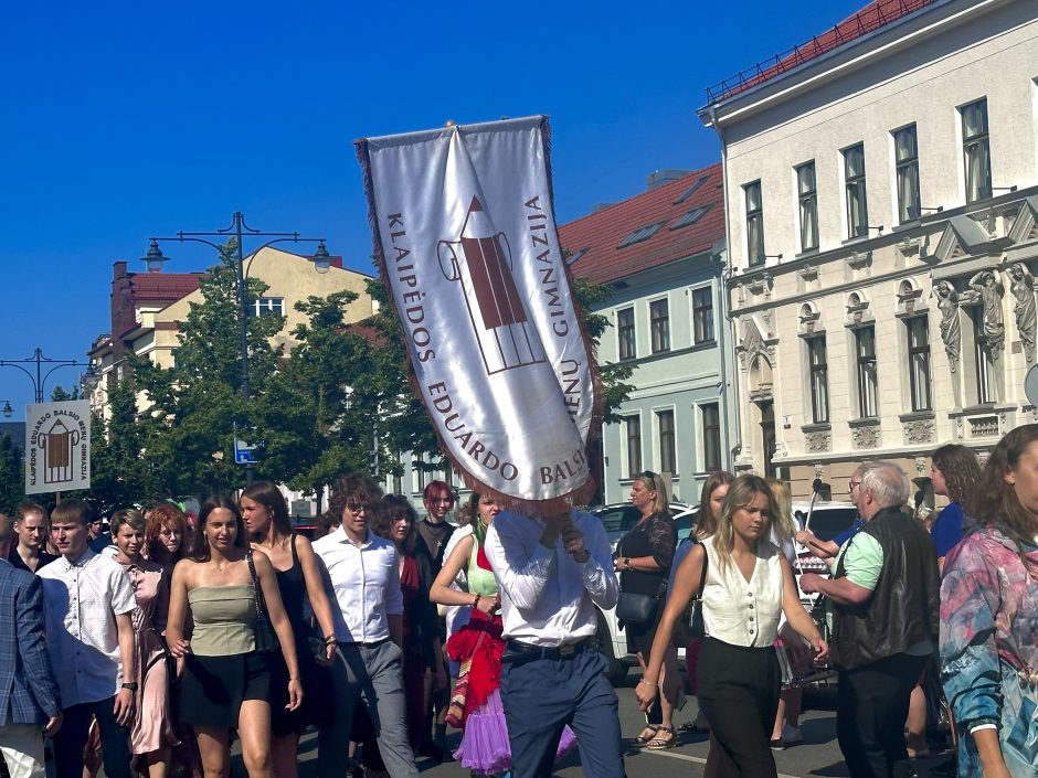 Klaipėdoje nuaidėjo paskutinis skambutis