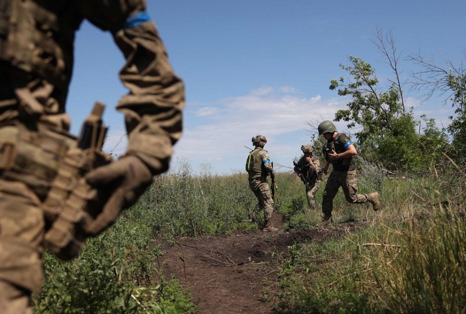 Ukrainos karinės oro pajėgos: naktį numušti 23 rusų dronai