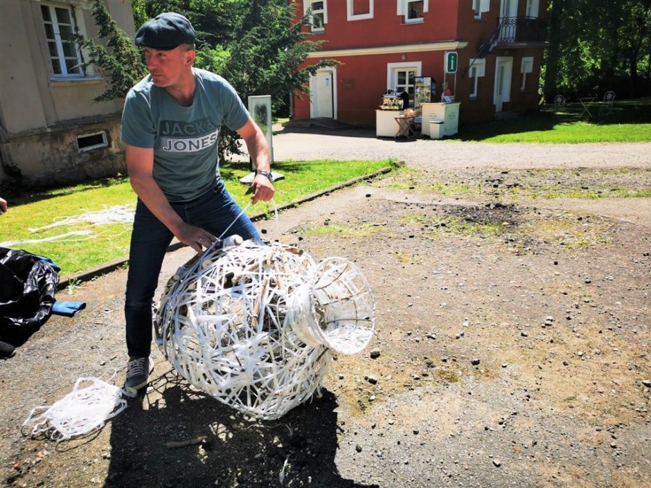 Floristas M. Gvildys: visiems vaikams reikia suaugusiųjų meilės ir globos