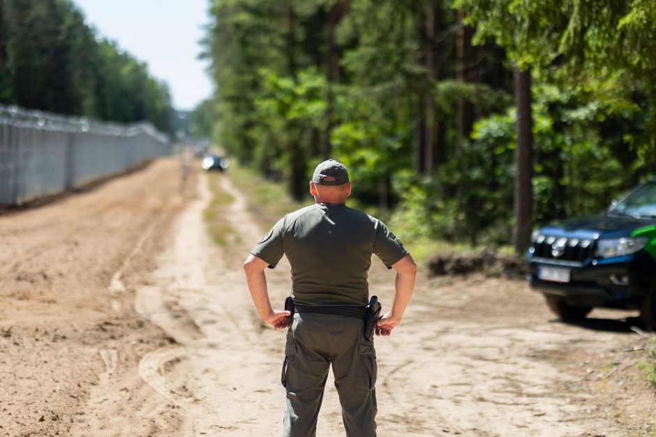 VSAT atstovas: neteisėti migrantai atgrasomi dar Baltarusijos teritorijoje