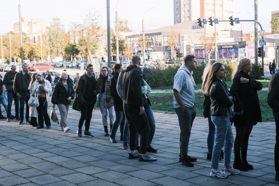 Širdį glostanti eilė: kauniečiai nori spėti iš anksto balsuoti Seimo rinkimuose