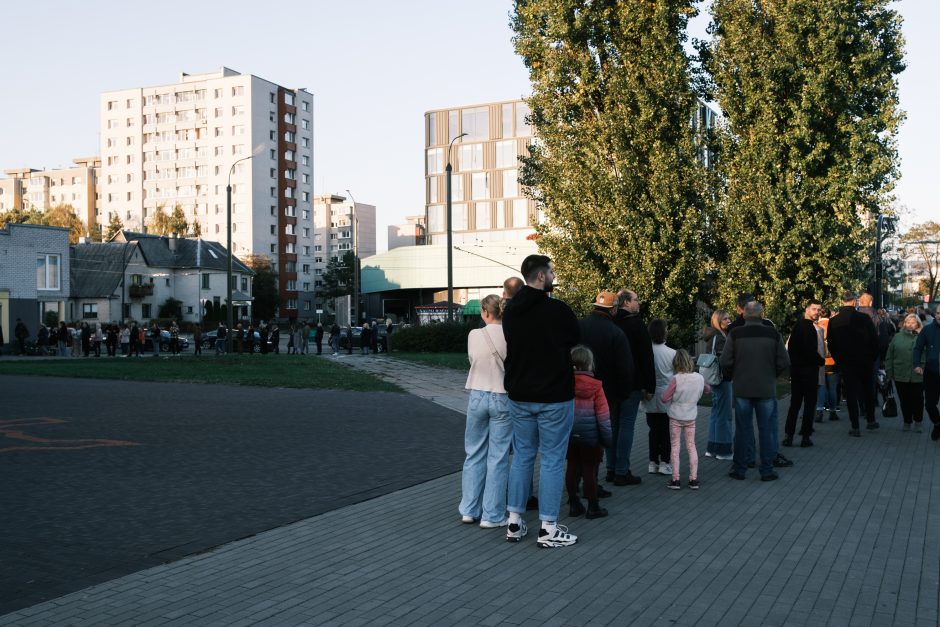 Širdį glostanti eilė: kauniečiai nori spėti iš anksto balsuoti Seimo rinkimuose