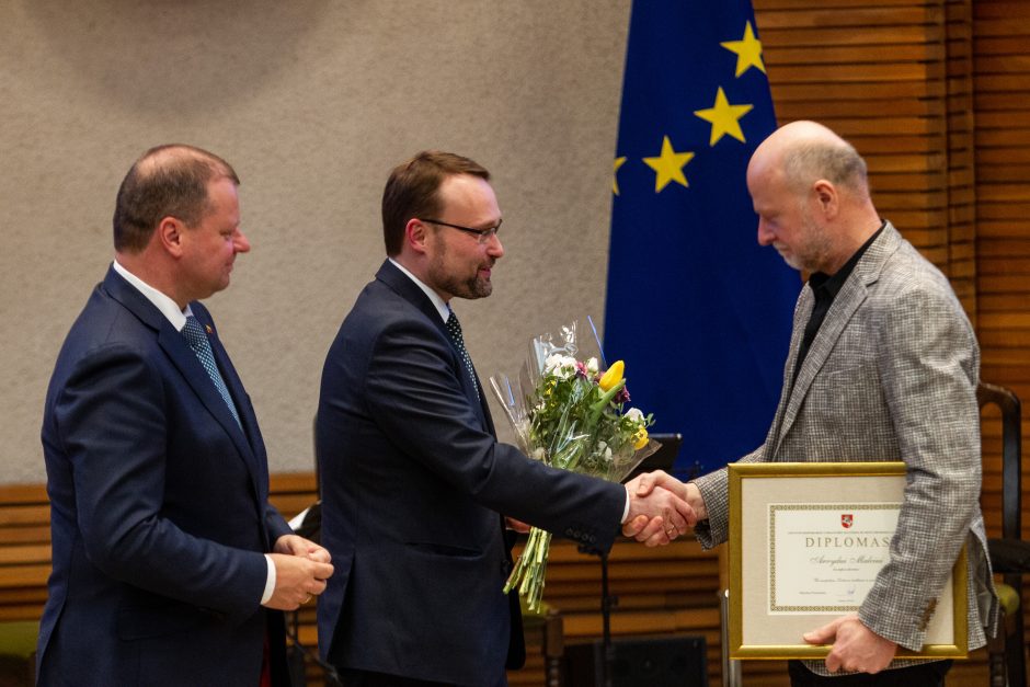 Dvylikai kūrėjų įteiktos Vyriausybės kultūros ir meno premijos