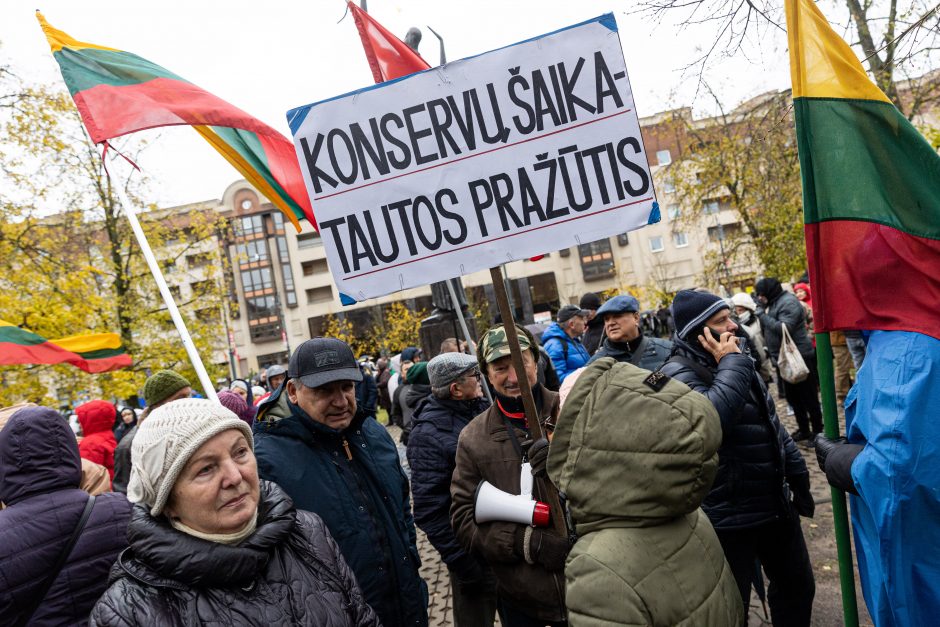 Protestas dėl NT mokesčio: jeigu matysiu, kad iš manęs atima namus, aš juos sudeginsiu