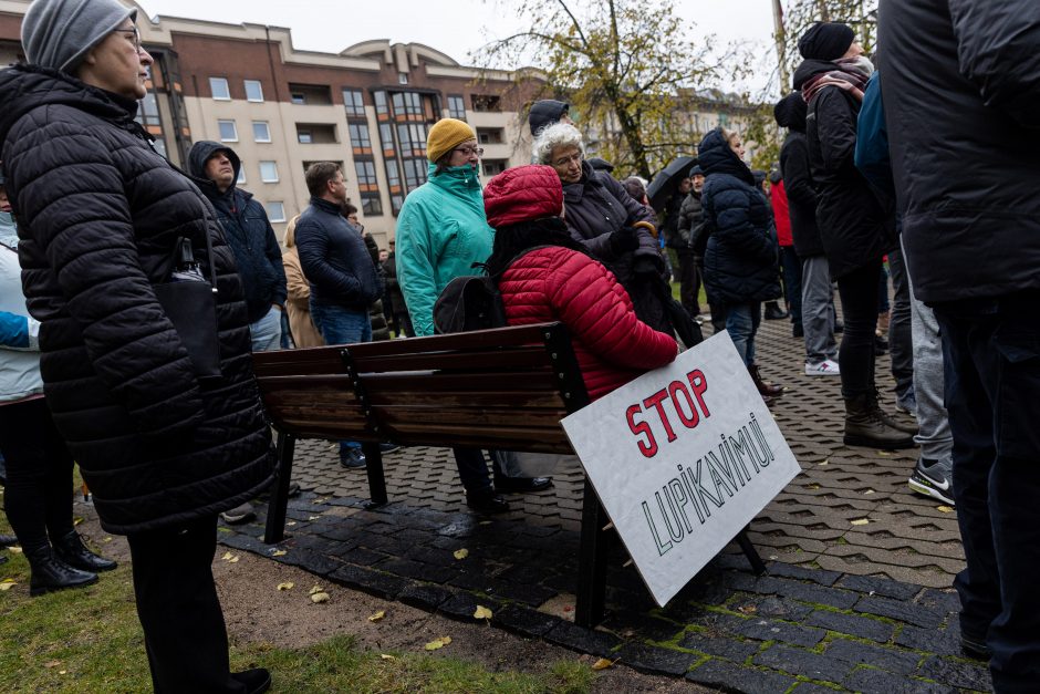 Protestas dėl NT mokesčio: jeigu matysiu, kad iš manęs atima namus, aš juos sudeginsiu