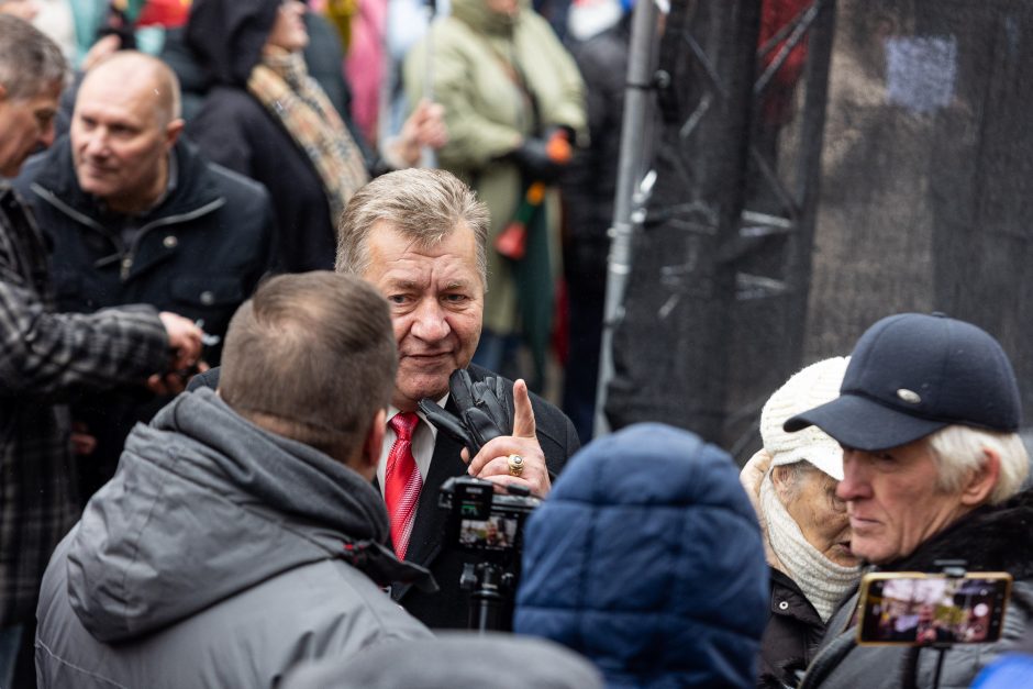 Protestas dėl NT mokesčio: jeigu matysiu, kad iš manęs atima namus, aš juos sudeginsiu